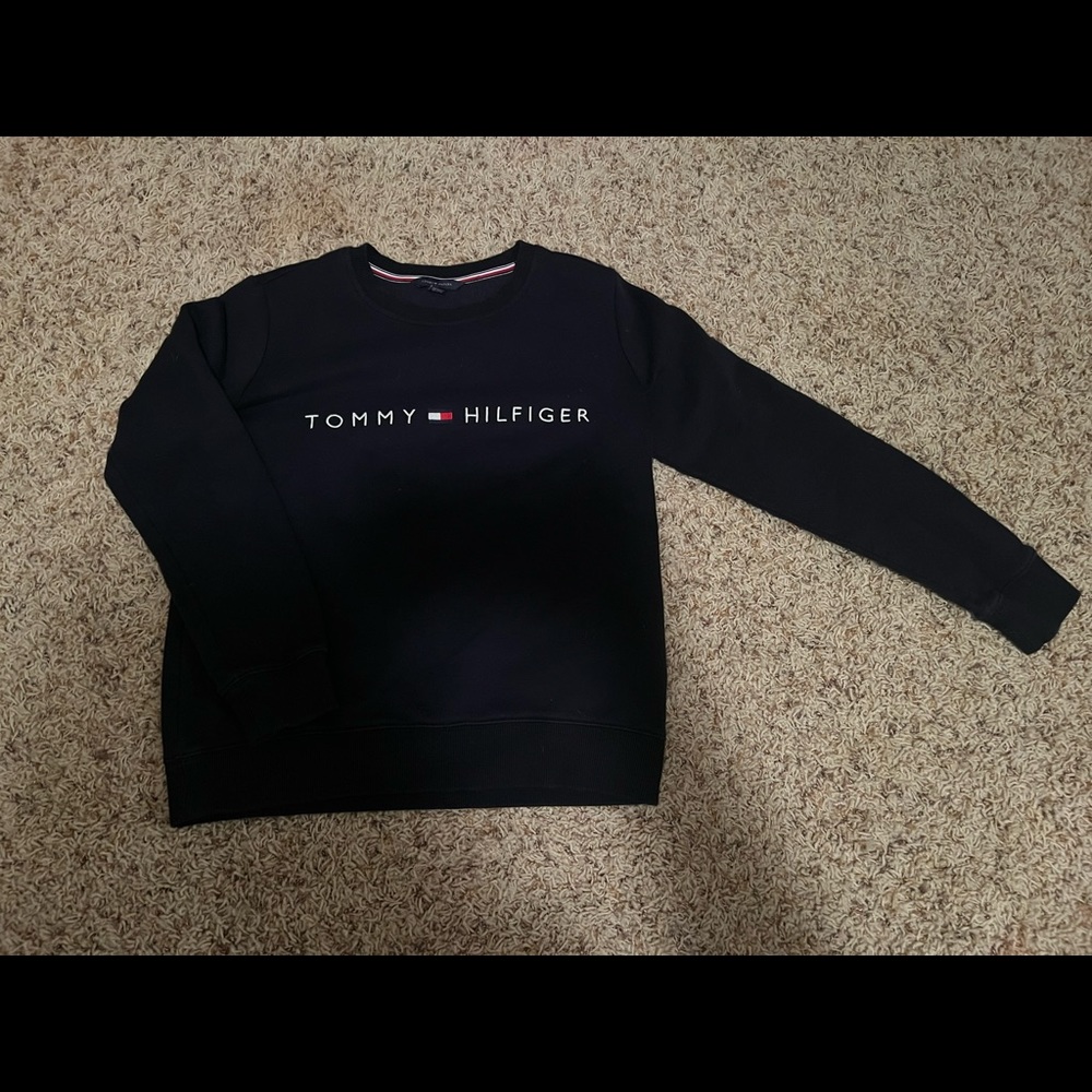 Womens Size Small Tommy Hilfiger Crew Neck